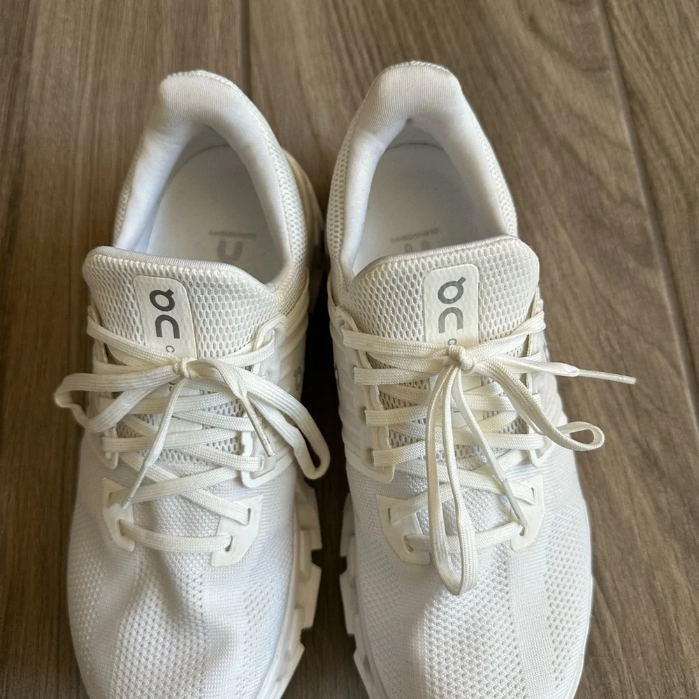 On Cloud White Sneakers - Picture 5 of 7